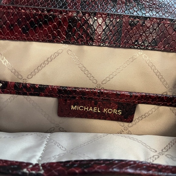 Micheal Kors mini backpack/purse - Picture 6 of 10